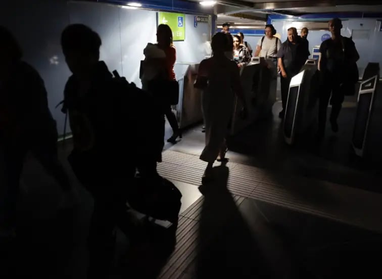 Blackout Spagna Portogallo 2025: caos nella penisola iberica. Possibile Cyberattacco.